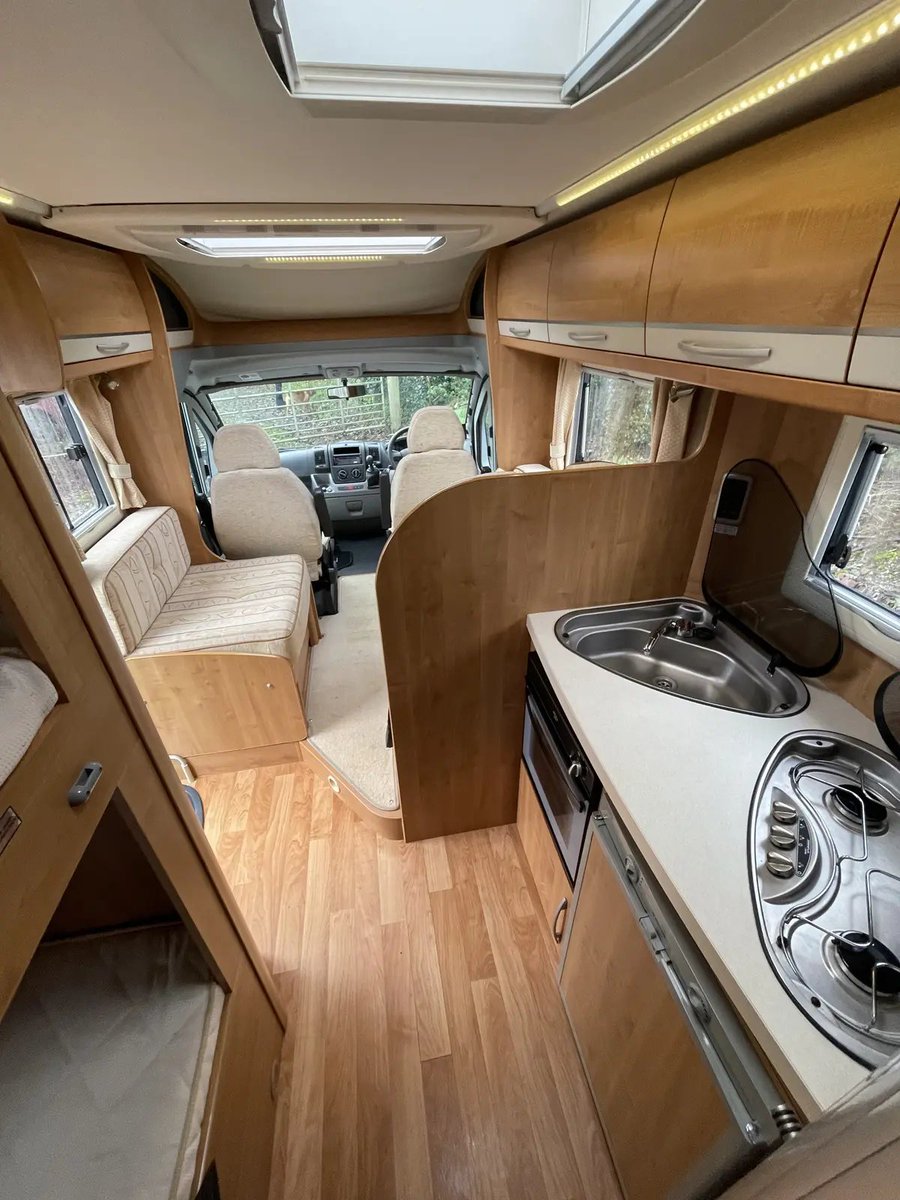 Sy45rp's tweet photo. Another great van just in! This lovely Autotrail Excel Motorhome. #Autotrail #Motorhome #Glamping https://t.co/mC3EeqZAdm