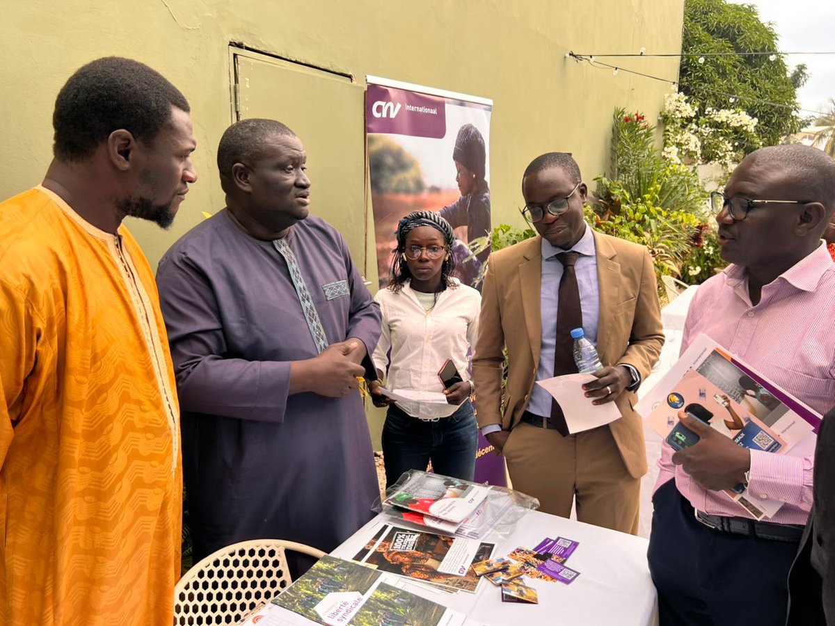CnvAfrique's tweet photo. 🌟 Forum sur l'Emploi des Jeunes et des Femmes : Le CFYE en Action à Dakar ! 🌍👩‍💼👨‍💼
📅 05-06 décembre 2024 | 📍 3ème, corniche Ouest, Mermoz, Dakar. Le @Challenge_Fund for Youth_Employment (CFYE) rassemble @CNV_Internat, l'@UDTS et d'autres acteurs pour discuter des défis. https://t.co/v4Ga8cARNy