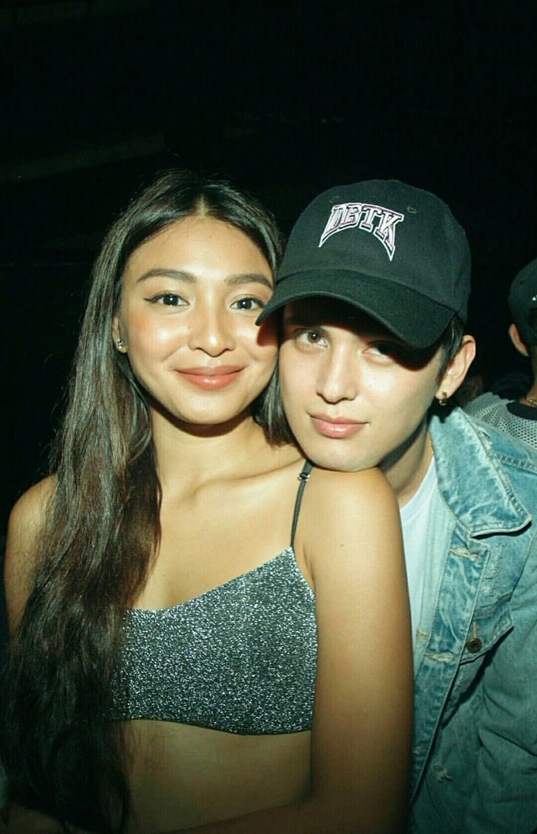 bloom_tita's tweet photo. Si Jaden daw ex ni Rosé, eh ang tanong ko ngayon, sino sa kanila??? https://t.co/2rVTb7YkBT