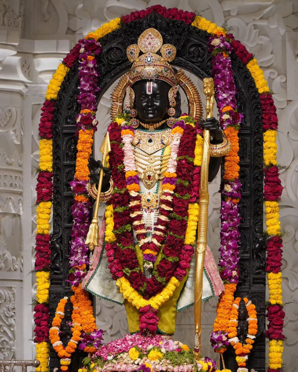 ShriAyodhya_'s tweet photo. अच्छे-बुरे हर काम की नींव मन में ही होती है, अगर मन सही हो जाए तो कोई भी व्यक्ति गलत काम नहीं कर सकता है।

                      !! “ जय श्री राम ” !! https://t.co/BsGmWW5gbU