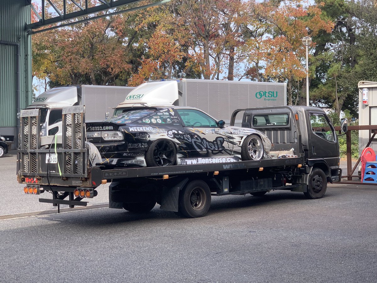 アメリカから無事に！？(ボロボロ)
戻ってきました🇺🇸→🇯🇵

という事でそのまま超日産博‼︎笑

今回はLienSenseブース
2日間出店‼︎8日は走ります🔥

宜しくお願いします♪