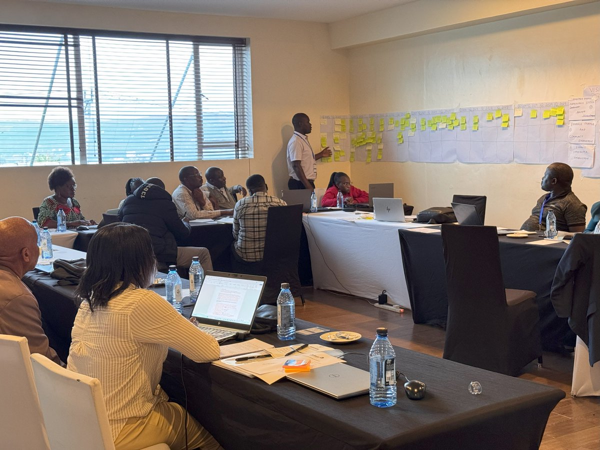 ZoNoHProject's tweet photo. In our 3rd ZoNoH Service Workshop, we have made remarkable progress in co-creating and articulating our vision: 

“Transform Ikolomani into a model sub-county by eliminating anthrax, fostering healthy and prosperous communities.” https://t.co/25Z3UVtHJW