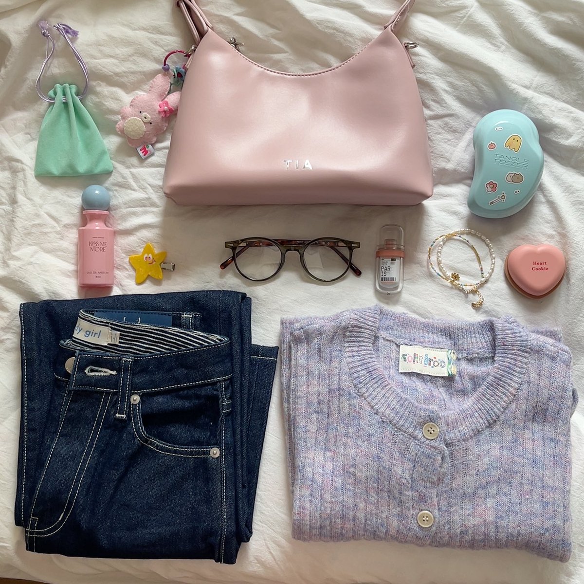 daisy bloom tweet media