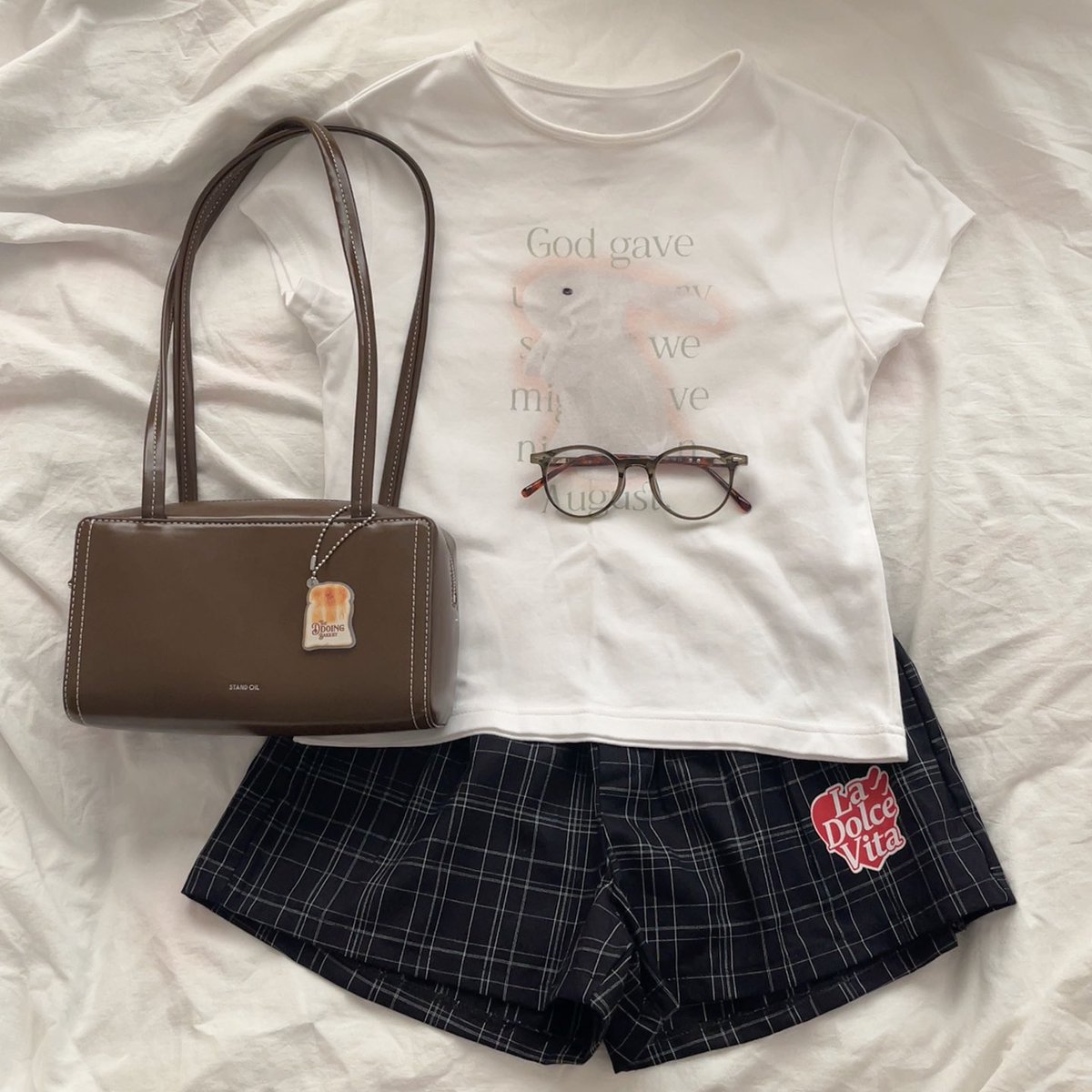 daisy bloom tweet media