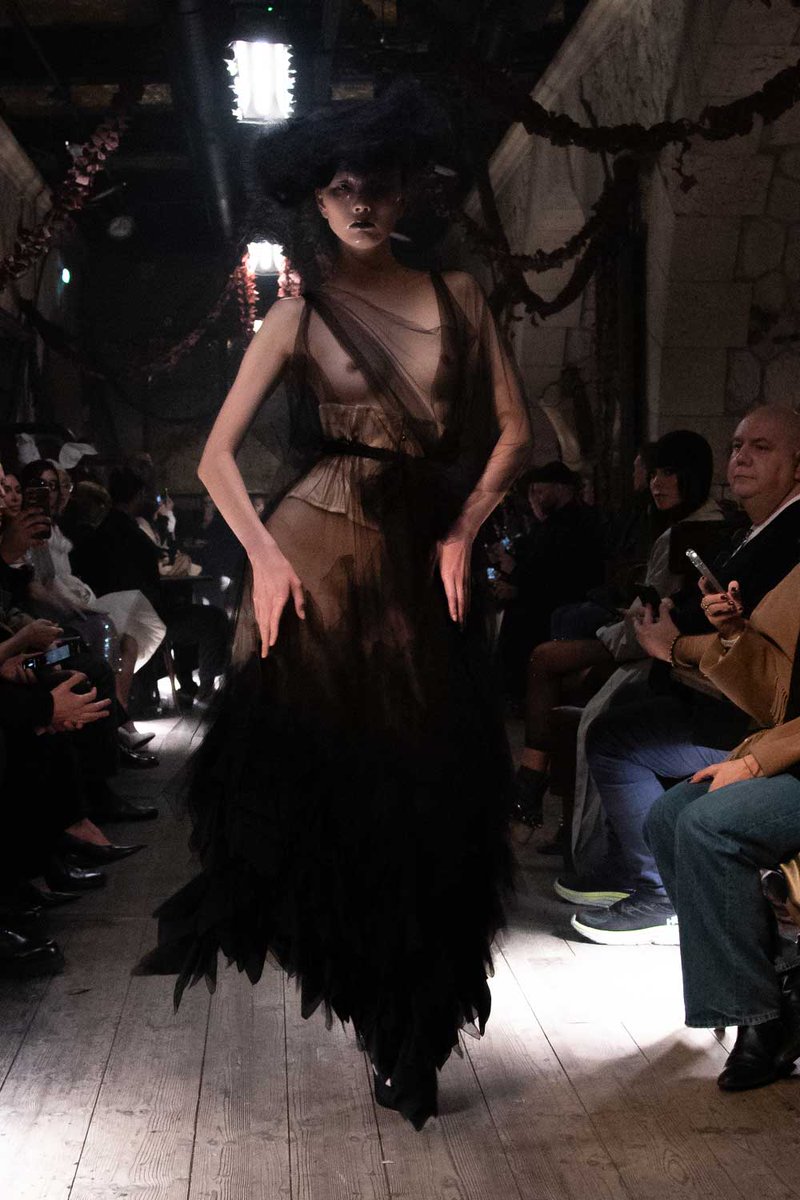 Pensando mucho en el desfile de Maison Margiela por John Galliano  de este 2024.