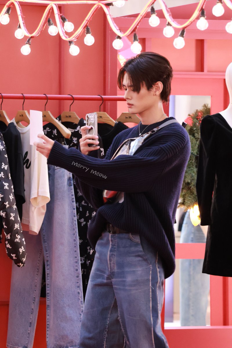 MerryMeowww's tweet photo. 🥰

#NAY_PERSES 
#CoachHoliday
#PERSES #PERSES_TH
#GNEST #GMMMusic #TPOP https://t.co/x3NZuJkfrO