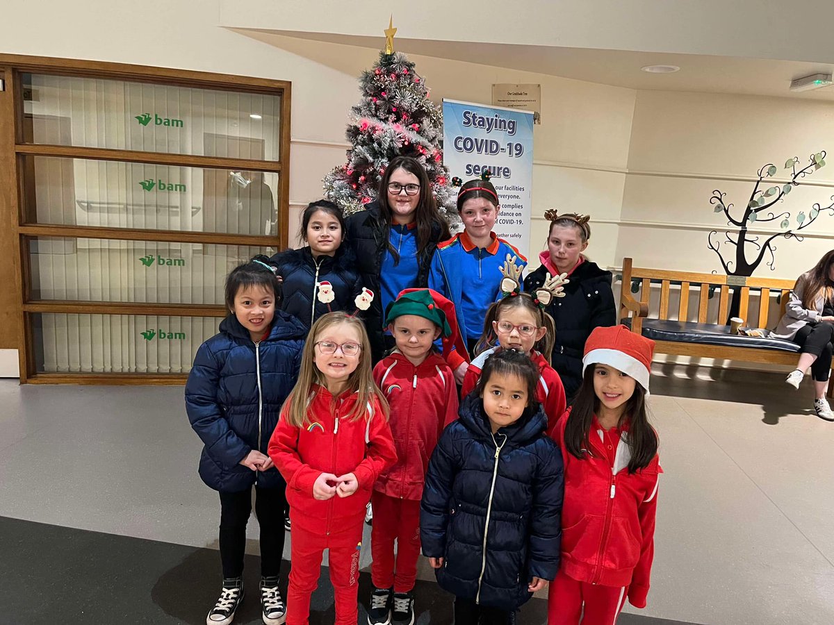 Rainbows, Brownies and Guides in Cumnock have been along at the Ayrshire Hospice at Cumnock Hospital this week, singing Christmas carols for the patients.
What a kind and lovely thing to do, well done to all the girls and their leaders! 🥰🧑‍🎄🎶 <a href="/AyrshireHospice/">Ayrshire Hospice</a> <a href="/cumnockchron/">Cumnock Chronicle</a>