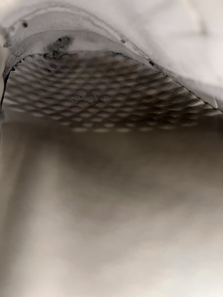 气味系投稿，同好尾随一个漂亮小妹，玩到了现脱运动鞋，还有踩得发给的鞋垫！ https://t.co/NfNAuUXoh7