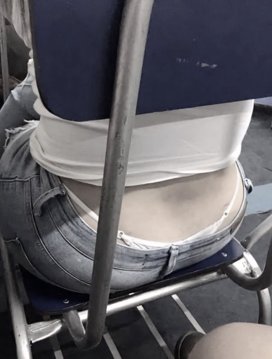 Mujeres: contesten este post con una foto de lo que estén usando de ropa interior en este momento

Hombres: den ❤️ 🔄  a este post y sigan a las que les gusten.