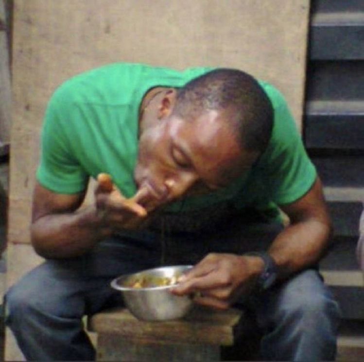 Πως τρώω καθημερινά παραλλαγή κοτόπουλου, αυγων και ζυμαρικών γιατί ήθελα να ξεκινήσω γυμναστήριο