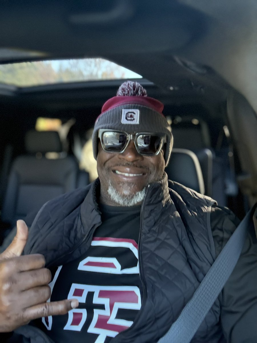 PASTOROFPAIN57's tweet photo. Headed to #SECChampionship for game and be honored as #SecLegend . Thank you @RayTannerSC @UofSC @GamecocksOnline . Sorry to miss @dariusrucker @PDMusic tonight. @CoachSBeamer https://t.co/K8RnBb4NeN