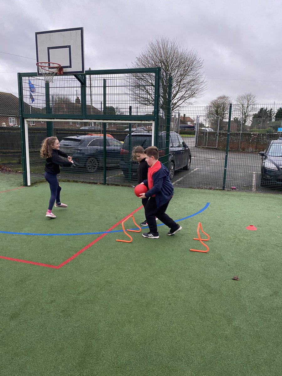 Miss Ingamells (@miss_eingamells) on Twitter photo WHAT FUN WE HAD!! Year 6 had a chance to create their own fitness circuits Thursday afternoon using different equipment !! I loved the creativity and what they produced. Well done TEAM🖤❤️ <a href="/GosbertonAcad/">Gosberton Academy</a> #team #gozzy #pematters WHAT FUN WE HAD!! Year 6 had a chance to create their own fitness circuits Thursday afternoon using different equipment !! I loved the creativity and what they produced. Well done TEAM🖤❤️ <a href="/GosbertonAcad/">Gosberton Academy</a> #team #gozzy #pematters