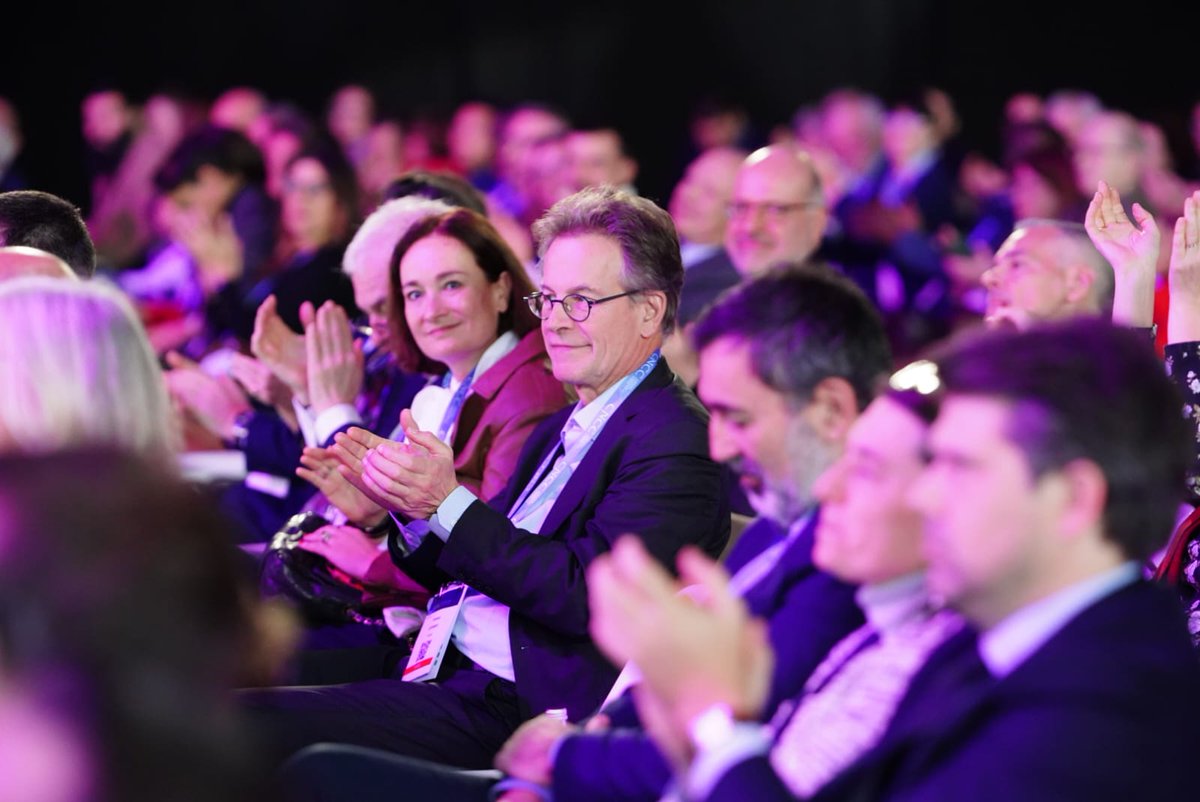 Clap de fin sur les 35e Assises 🎬 

Merci à nos intervenants, experts, partenaires, et les 1200 inscrits réunis pendant ces deux jours ! 

RDV à Bordeaux pour la 36e édition sur le thème « Dirigeants &amp; Auditeurs : quelles dynamiques de croissance ? », les 4 et 5/12/2025 !