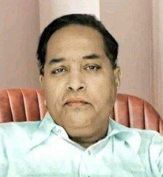 KraantiKumar's tweet photo. महात्मा गांधी की पुण्यतिथि पर केवल 100 - 200 लोग श्रद्धांजलि अर्पित करने उनके समाधि स्थल पर जुटते हैं.

डॉ बाबा साहेब अंबेडकर की पुण्यतिथि पर करोड़ों लोगों का जनसैलाब श्रद्धांजलि अर्पित करने समाधि स्थल चैत्यभूमि पर आते हैं.

मैनस्ट्रीम हिन्दी मीडिया जो की मनुवादी मीडिया है, यह मीडिया मुंबई के चैत्यभूमि पर करोड़ों लोगों का जुटने वाला जनसैलाब दिखा नही रहा है.

केवल मराठी न्यूज़ चैनल डॉ अंबेडकर पुण्यतिथि पर खबरों को चला रहे हैं.

इतनी भव्य भीड़ दुनिया में किसी भी नेता के पुण्यतिथि पर नही जुटती है.