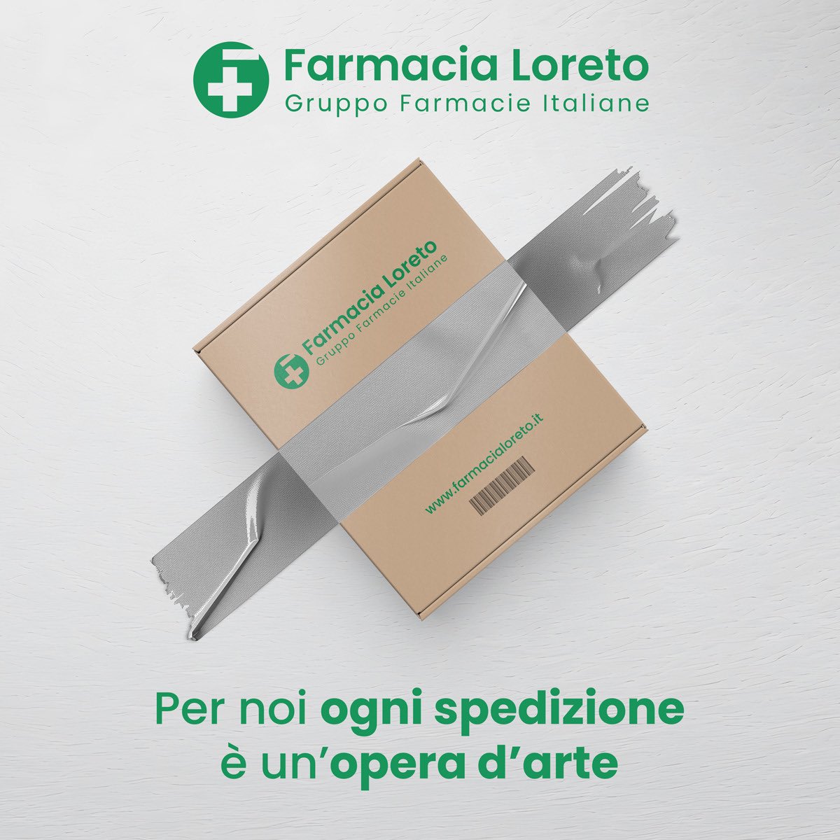 roberto82Nat's tweet photo. Non poteva mancare la #parodia del #comedian di #cattelan 🍌 by #FarmaciaLoreto 😂 https://t.co/YPmAwClUTZ