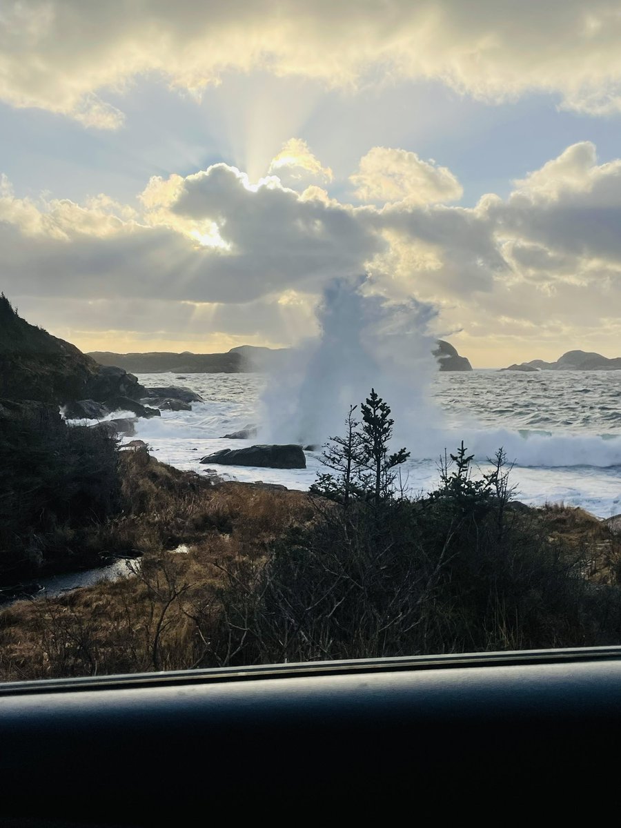 valene_roach's tweet image. The sea is wild in Burgeo today but oh so pretty 🩵 @weathernetwork @EddieSheerr