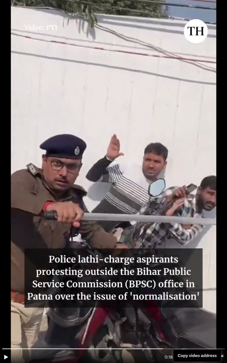 Ranjanbhr01's tweet image. शांति पूर्ण तरीका से आंदोलन करने वाले छात्रों को लाठी चार्ज करके उकसाने वाले पुलिस कौन होते हैं इन पर भी कार्रवाई होनी चाहिए 
#BiharPolice #BPSC_No_Normalisation #bpsc70th @yadavtejashwi @ZeeBiharNews @pra
