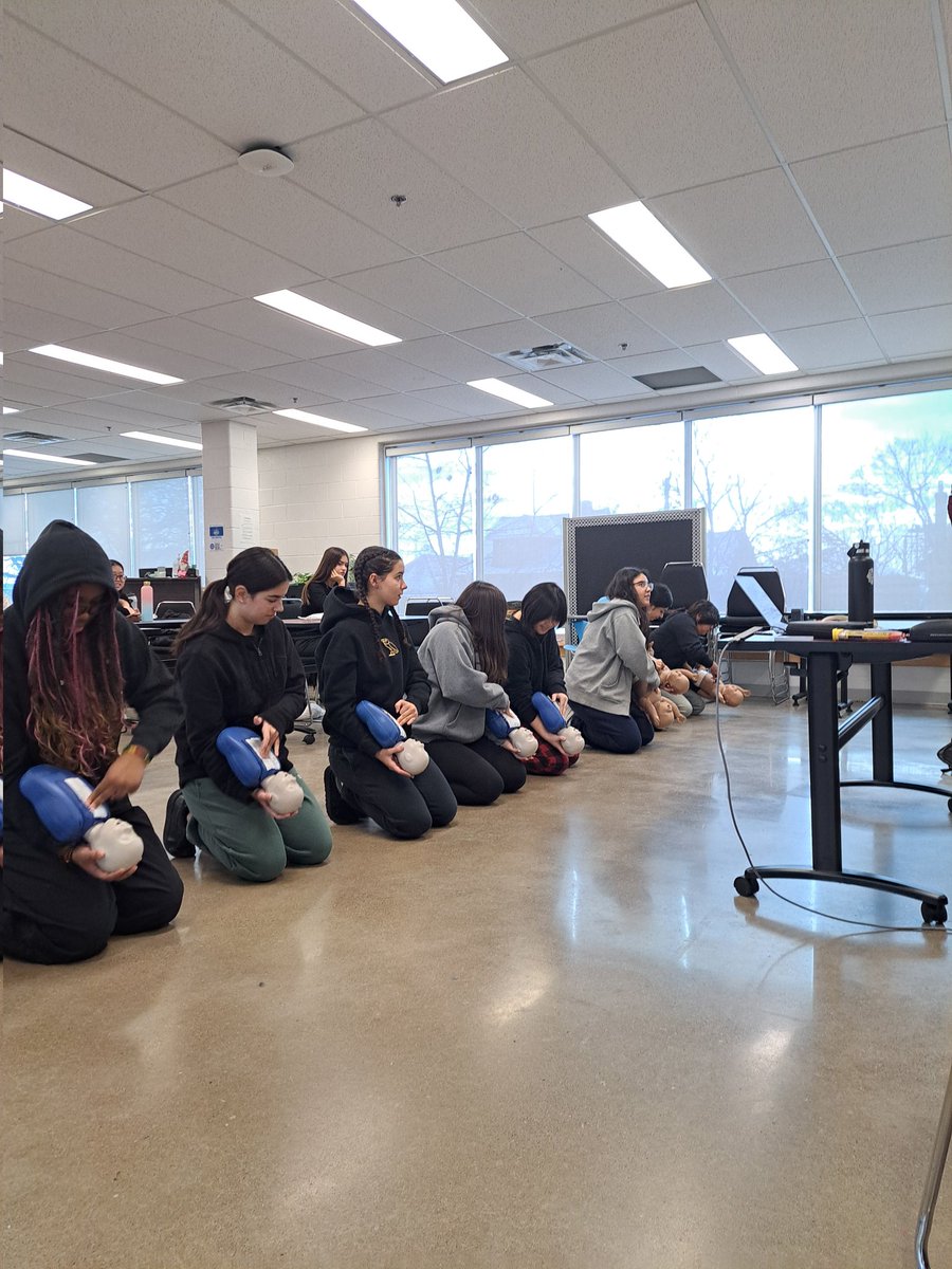 Ms. Santos-DeSousa tweet media