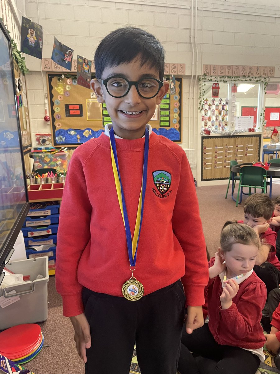 Z received a medal from his cricket leasons, well done ❤️ <a href="/sportscotland/">sportscotland</a> <a href="/MissMain_HPS/">Miss Main and P7M</a> <a href="/ASC_Jen/">Jen Active Schools</a>