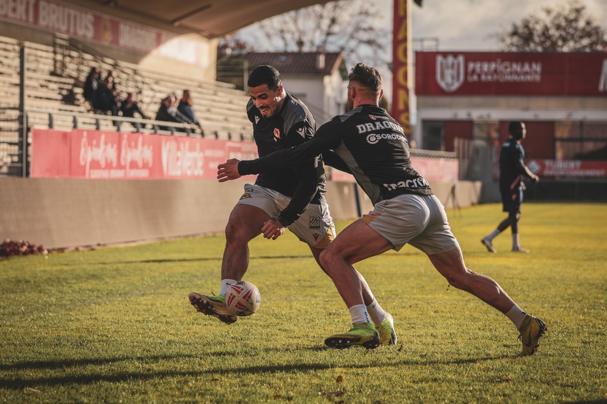 🤜 <a href="/fouadyaha/">fouadyaha</a> 𝑥 <a href="/TommyMak21/">Tommy Makinson</a> 🤛