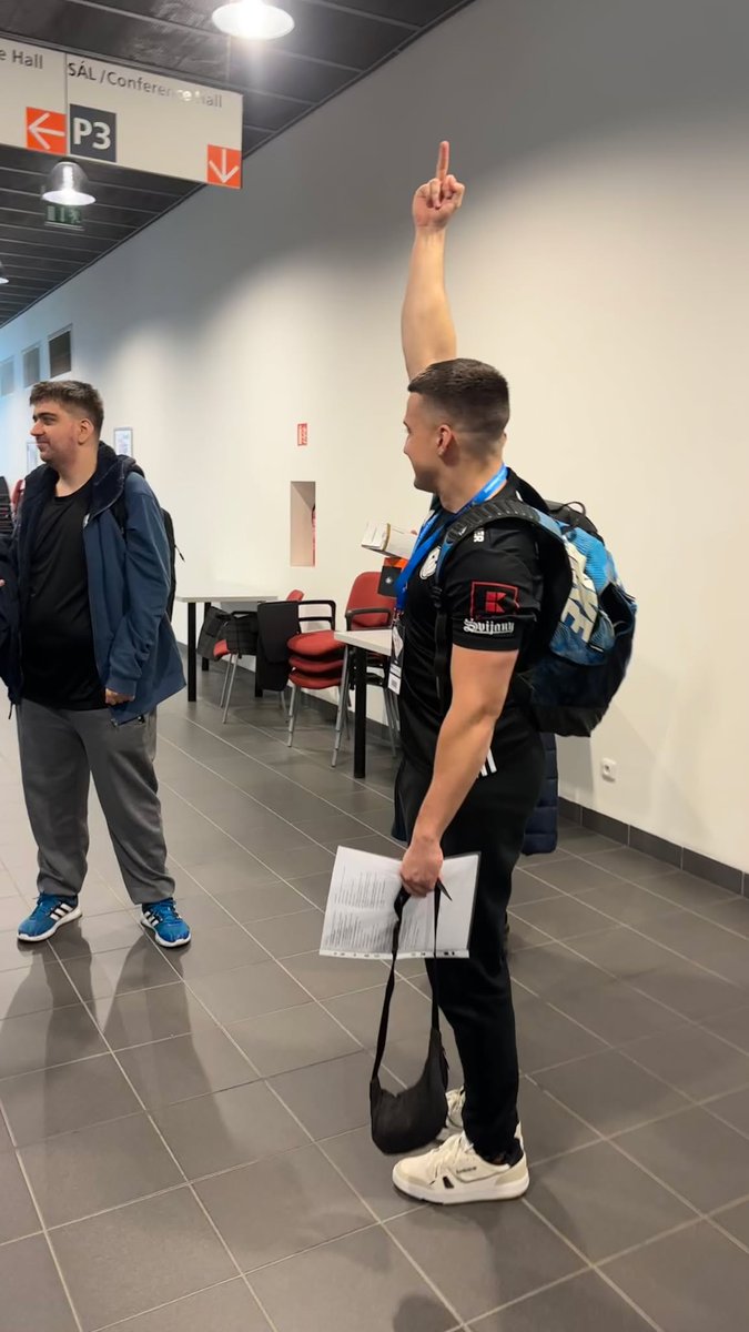 LFT

fotka od <a href="/Mishoper/">Tina</a>