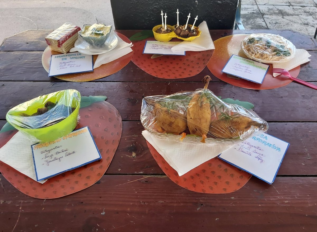 EtecsaCfgos's tweet photo. Realizó la División Territorial de @ETECSA_Cuba Cienfuegos el evento de #MujerCreadora, se presentaron varios trabajos en las 4 comisiones, culinaria, artesanía y manualidades, investigación y multimedia y artes escénicas. #30AñosContigo @AnalaisyG @yulls_yusimi @taniavel76 https://t.co/mecyC1VKeV