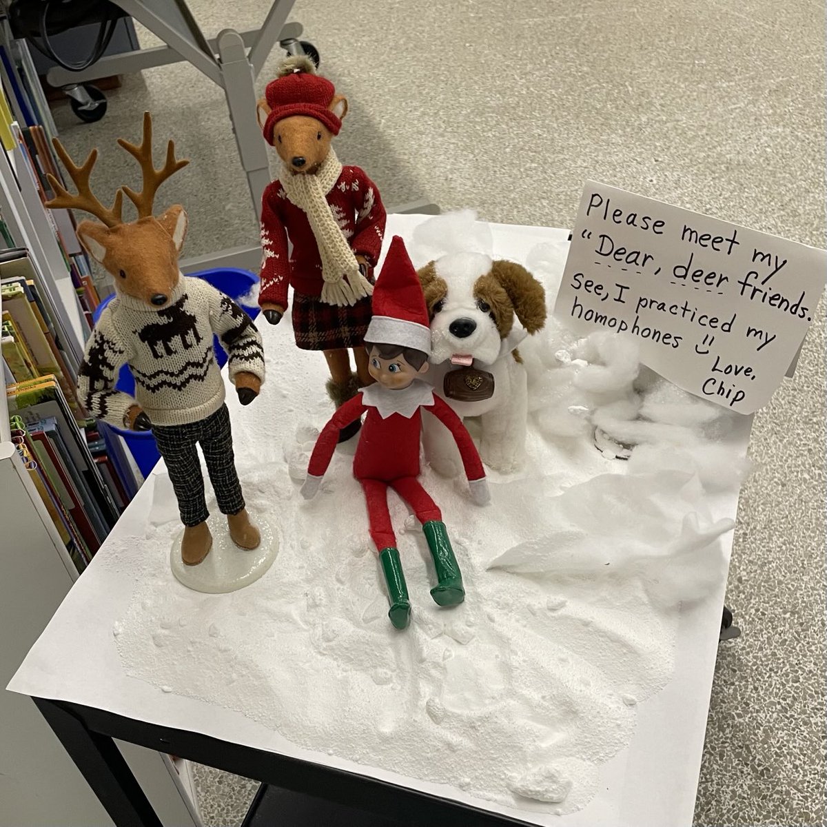 Children receive a reading word analysis lesson when they visit Chip today! ⁦<a href="/RosemontForest/">Rosemont Forest Elem</a>⁩ ⁦<a href="/PRosemontForest/">Stephanie Haus</a>⁩