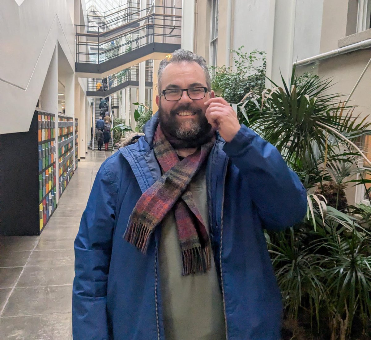 Is mór an ónóir dom m’ainm a chuir isteach inniú ag Coláiste na Tríonóide chun seasamh don Seanad - táim fíor-bhuíoch as gach duine a thug ainmniúcháin dom, agus a gheall a gcuid tacaíochta dom go dtí seo - má tá tá suim agut cuidiú linn leis an bhfeachtas, bí i dteangbháil.