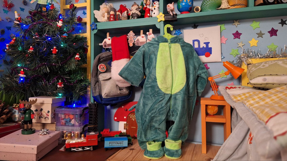 boscosbox's tweet photo. Toy show ready? 🤗🎄🤶🎅🌲🎁
#LateLateToyShow https://t.co/RFYJuUB2no