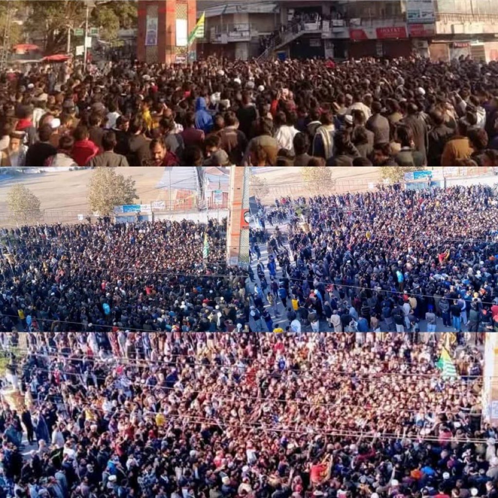 ImranRiazKhan's tweet image. آزاد  کشمیر  میں  عمران  خان  کی  مخالفت  میں  ایجنسیوں  کی  مداخلت  سے  ایک  مصنوعی  حکومت  بنا  کر  وقتی  طور  پر  اپنے  مقاصد  تو  پورے  کر  لیے  گئے مگر  اب  وہاں  عوامی ردعمل  اور  احتجاج  شدت  اختیار  کر  چکا  ہے۔ عوامی  مینڈیٹ  کی توہین  کا  بالآخر یہی  انجام  ہوتا  ہے۔…