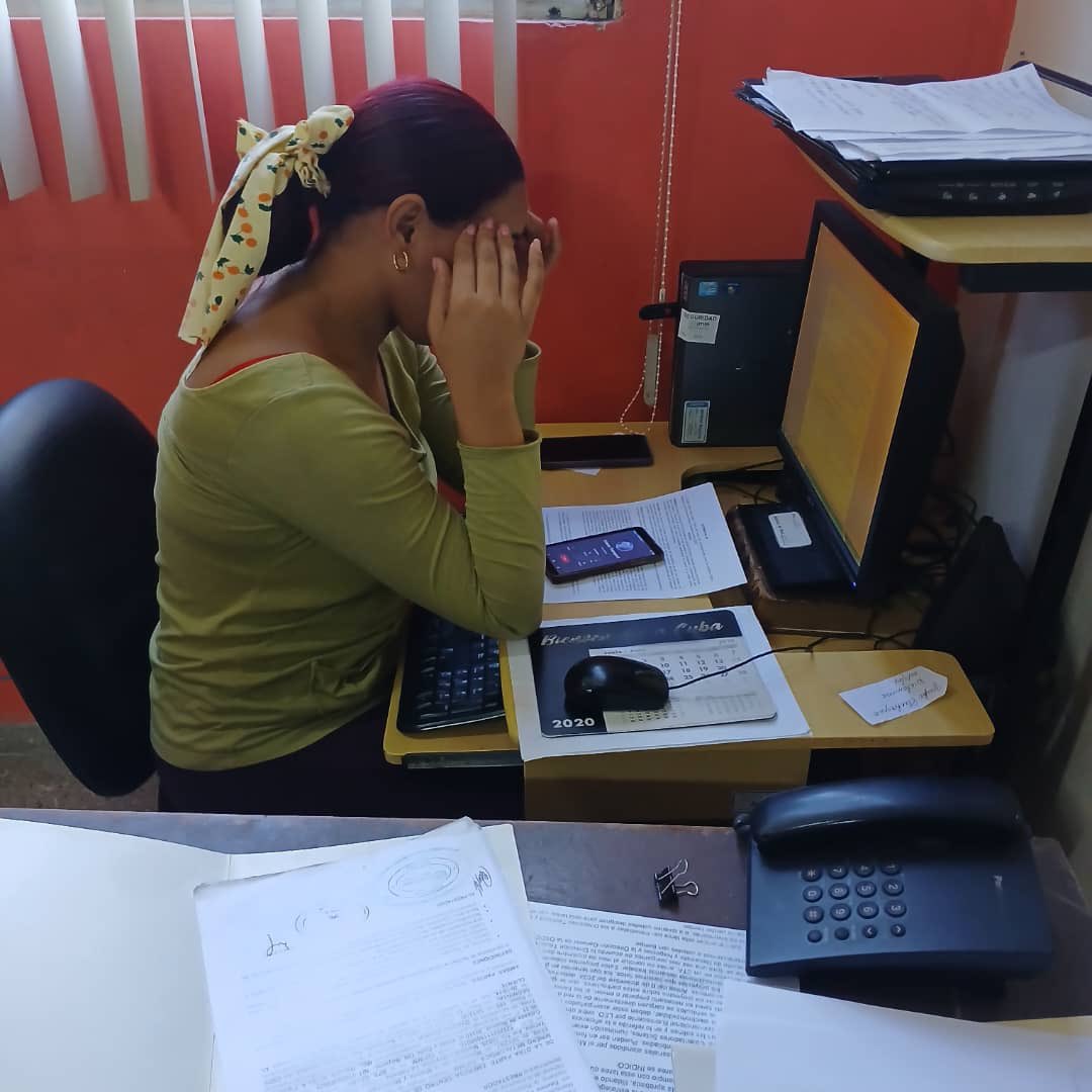 Como parte del Ejercicio
Nacional de Prevención y Enfrentamiento al delito, la corrupción, las ilegalidades y las indisciplinas sociales se realiza junto a la abogada el certifico sobre los contratos de la FGNE. 

#CubaSegura