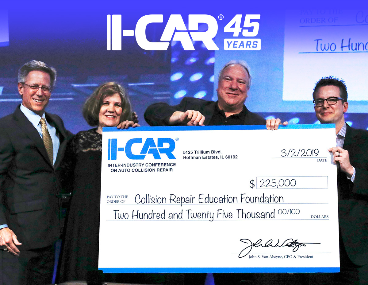 I_CAR_Education's tweet image. #FlashbackFriday to 2019! At the Volunteer &amp;amp; Instructor Conference, industry leaders joined for the CREF Donation Check presentation. A great moment of #IndustryCollaboration driving education and industry growth! 🚀 #ICAR45Years #CollisionRepair #Education