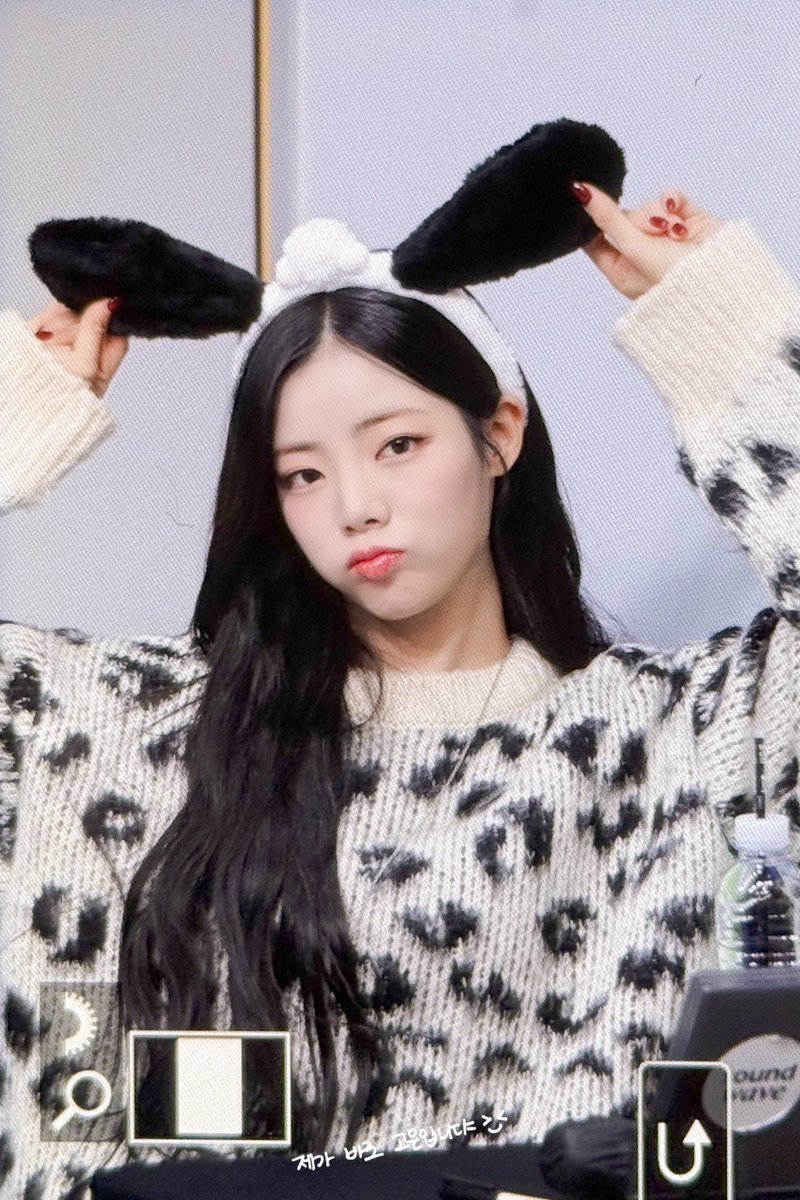 cherryme_0903's tweet image. 241206 팬사인회 프리뷰

오늘 예뿌

#나고은 #NAGOEUN #ナゴウン #퍼플키스 #PURPLE_KISS #パープルキス

@RBW_PURPLEKISS