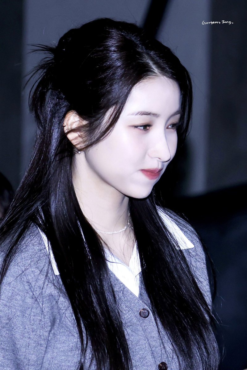 생일축하해 ( ˶ˊᵕˋ)੭♡ 💜
1207 ₊⊹ 𝓗𝓪𝓹𝓹𝔂 𝓢𝓸𝔀𝓸𝓷 𝓓𝓪𝔂 ₊⊹

#HappySowonDay
#29RosesForSowon
#영원한_쏘리다_생일축하해
#소원 #김소원 #SOWON 
#김소정 #여자친구 #GFRIEND