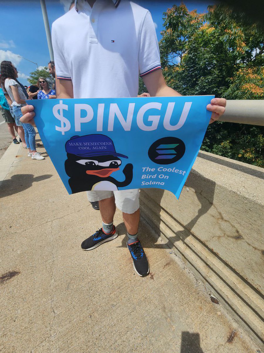 EthanThomp89035's tweet photo. @JR5_Crypto $PINGU is the ticker low MC , great entry! @PinguOnSol https://t.co/vogn0Ru8xP