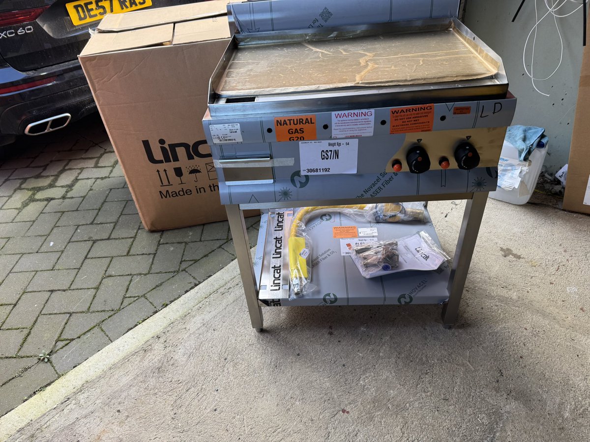 AngliaCce's tweet photo. New Lincat griddle supllied and fitted this week for one of our local customers in #Suffolk https://t.co/GvAtCsUHXw