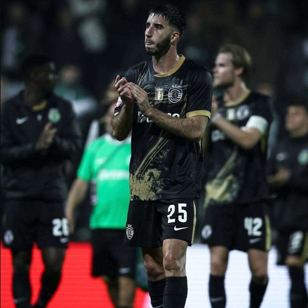 Antoniomag_'s tweet photo. A #Lisbona, da quando #Amorim se n'è andato, sono arrivate solo sconfitte (tolto il 6-0 in coppa ad una squadra semiprofessionista): 
❌1-5 vs #Arsenal
❌0-1 vs Santa Clara
❌2-1 vs Moreirense
Dati impressionanti se si pensa al rullo compressore visto fino a novembre #SportingCP https://t.co/ucEx6svNPT