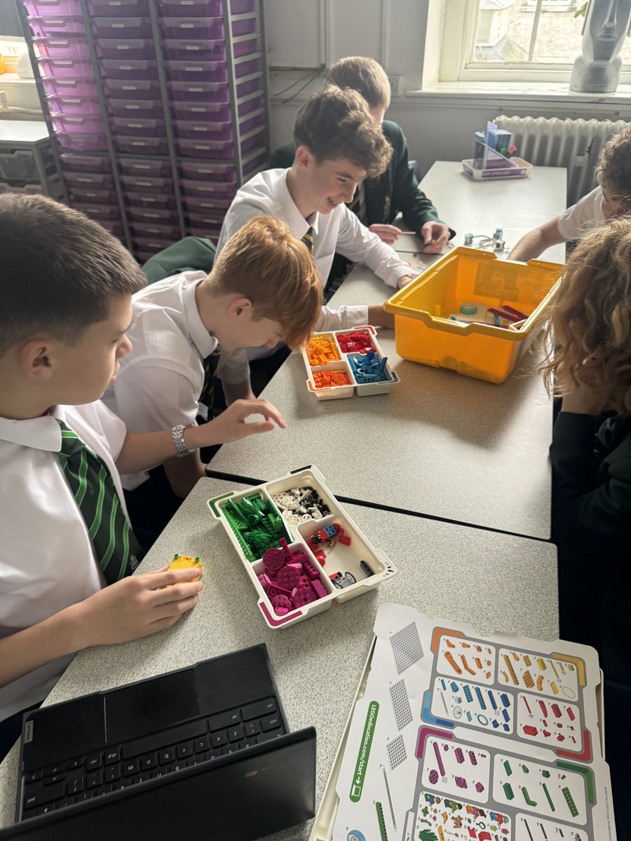 DHSB_MrScott's tweet image. Year 10 are using the @LEGO_Education Spike Prime and Essentials kits to apply #ComputationalThinking and work collaboratively to solve problems #everythingisawesome @raisingrobots @DHSBoys