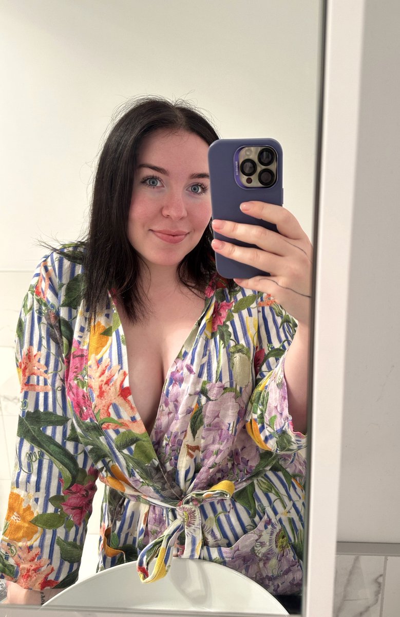 StassiLane's tweet photo. Mirror selfies wrapped 2024 🪞 https://t.co/BCZHB5lHlC