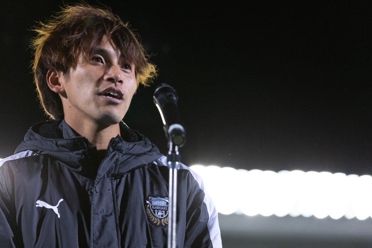frontale_staff's tweet photo. 【12/8 アビスパ福岡戦　試合終了後について】
試合終了後「2024シーズン最終戦セレモニー」および「鬼木達監督最後のご挨拶」を実施いたします。

詳細はこちら👉 https://t.co/sKZgylxdPm

※監督、選手の場内周回中にプレゼント等をお渡しいただくことはできません。プレゼントを渡したい方は、場内・場外総合案内所にてお預かりいたします。

#frontale #Mind1NEXT