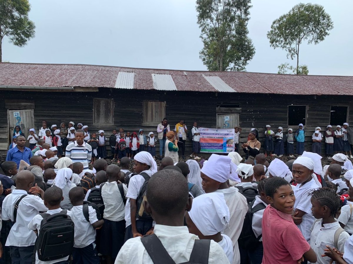 Continuité de la campagne de 16 jours d’activisme contre les violences faites aux femmes et filles au sein de l’école primaire BANDELEBI dans le site de BUHIMBA en ville de GOMA. Projet Elimu Ni Jibu ya <a href="/usai/">Massimo Usai</a>