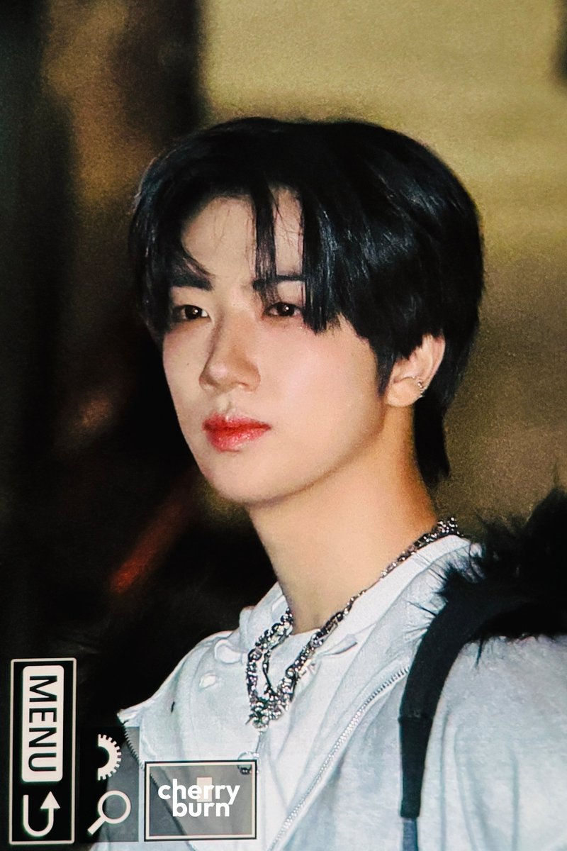 241206 KBS 뮤직뱅크 퇴근

#원진 #함원진 #WONJIN #ウォンジン #CRAVITY #크래비티