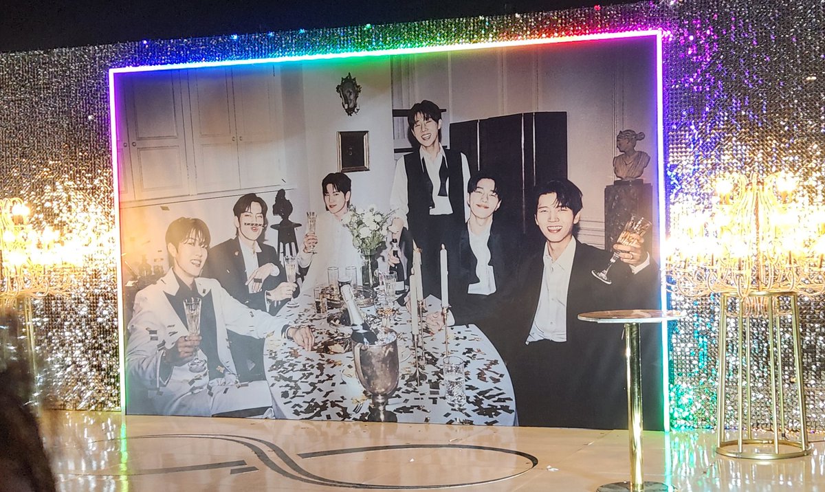 inyourlight313's tweet photo. 2024 #INFINITE 15TH ANNIVERSARY CONCERT
#인피니트 #LIMITEDEDTION
#김명수 #KIMMYUNGSOO #엘 #L https://t.co/fpjSgrFpGV