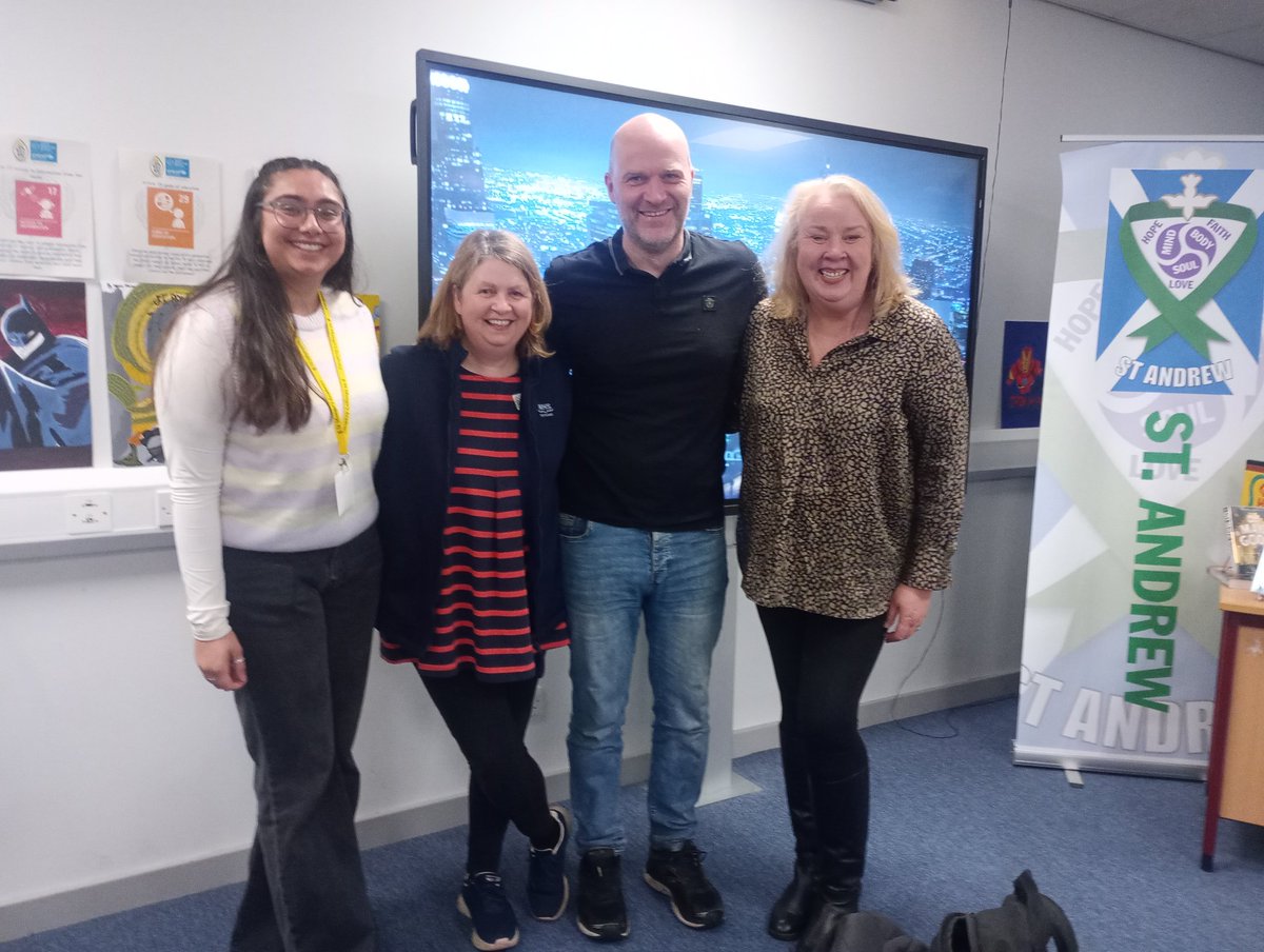 Mrs Dunn tweet media