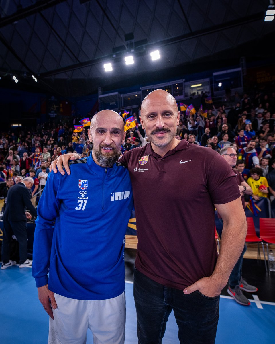 ehfcl's tweet photo. Only legends here 🤩😮‍💨

#ehfcl #CLM #handball https://t.co/7kreDDyJz6