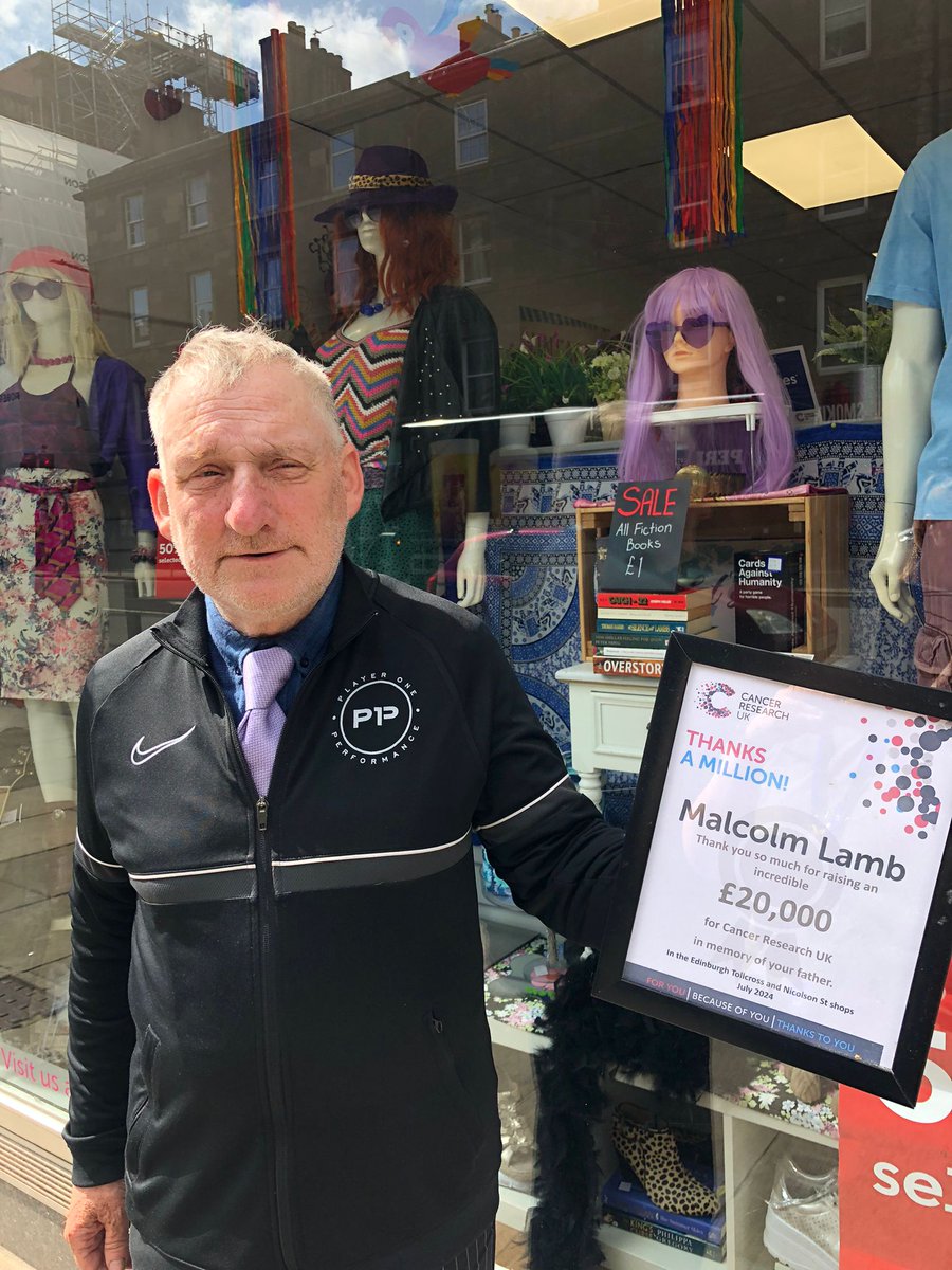 🎄Day 2🎄of our #12DaysofChristmas series celebrates our incredible volunteers across Scotland's <a href="/CR_UK/">Cancer Research UK</a> stores &amp; superstores. Hats off to Malcolm Lamb for giving his time &amp; skills generously for more than 15 years in our Edinburgh Tollcross shop.🌟
Come join us &amp; volunteer: