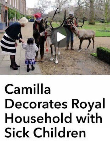 She can't use tinsel like everybody else ?