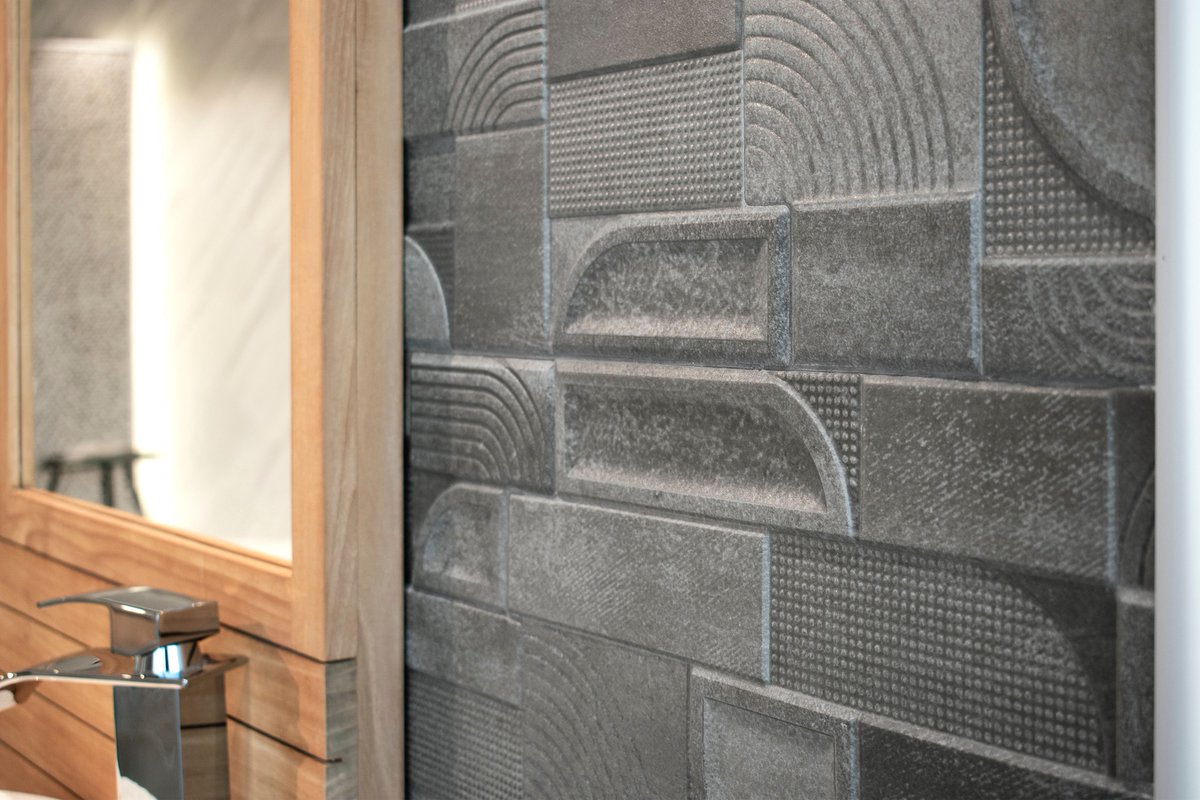 REALONDA1952's tweet photo. Empire Iron · 31x56cm · Porcelain Tile > More info: https://t.co/CpzHHJU6r0
#Realonda #madeinspain #tileofspain #showroomrealonda #showroom #porcelain #porcelaintile #design #ceramics #decortiles #bathroomdesign #decoracion #homedecor #interiordesign #homeinteriors #homedecor https://t.co/q68eLIVggp