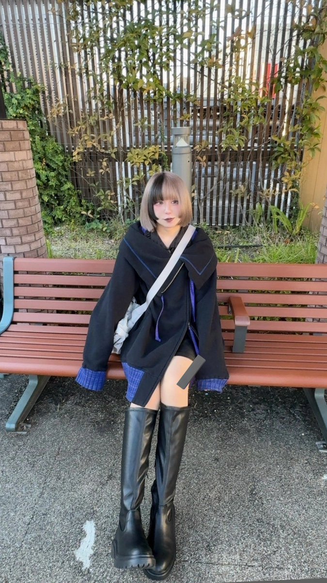 nightmare_1202's tweet photo. ロングブーツ今まで避けてきてたけど意外と行けるってなりまつた。ｷｮｳｺﾉｺﾞﾛ^^ https://t.co/61ZROozYkQ