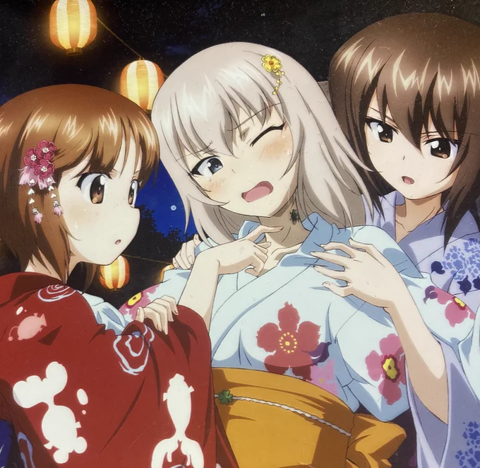 #闘うヒロインはカッコつけてる姿とピンチの姿をいっしょに見るのがいいこゆこと〜? 